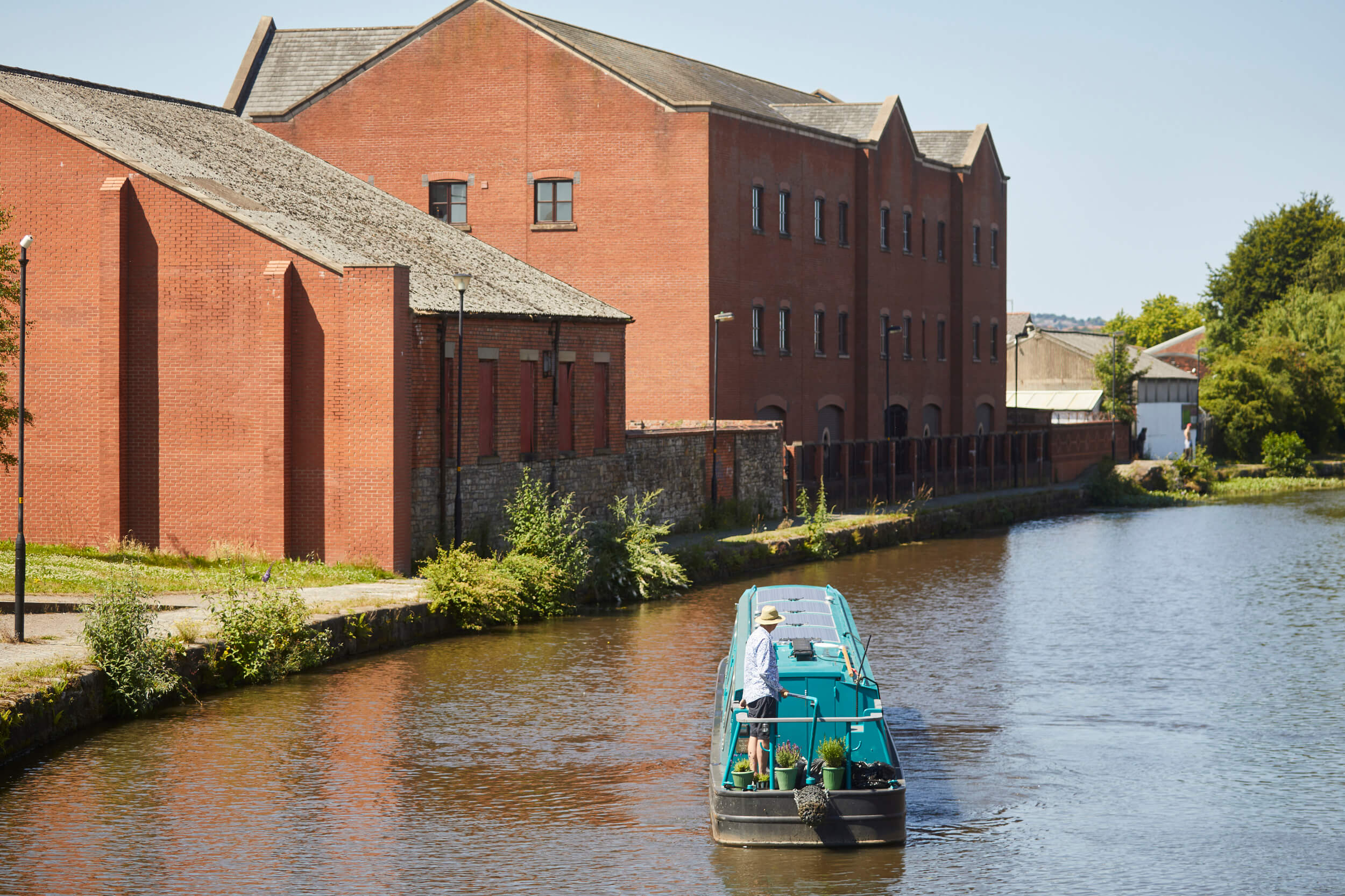 Elizabeth House, with the Leeds Liverpool Canal